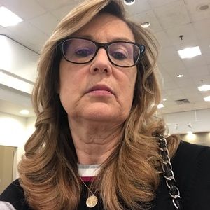 Meet your Posher, Louise